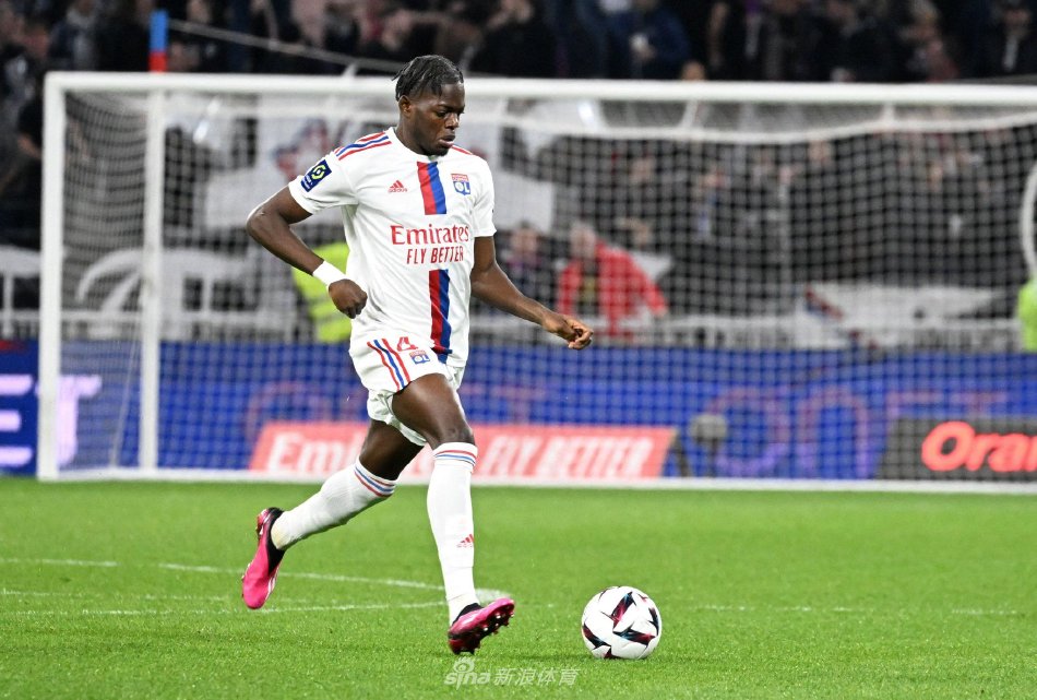 指的是乔治 指的是乔治