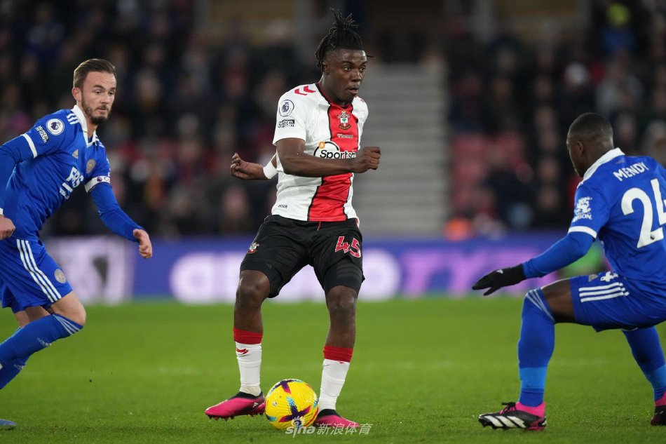 备顶尖的竞 备顶尖的竞