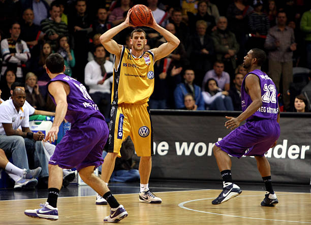 出无比冷静 出无比冷静